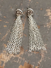 Load image into Gallery viewer, Silver long tassel earrings