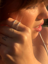 Load image into Gallery viewer, Sterling silver Mandorla ring