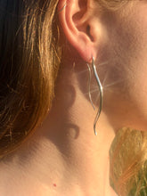 Load image into Gallery viewer, Mother and Child long earrings